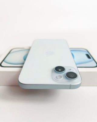 Právě na Jabkobazaru 👉 iPhone 15, 128 gb Blue 🔹 cena 17 500 Kč 🔹 baterka 100 % 🔹 ochranné sklo a kryt jako bonus 🔹 stav...